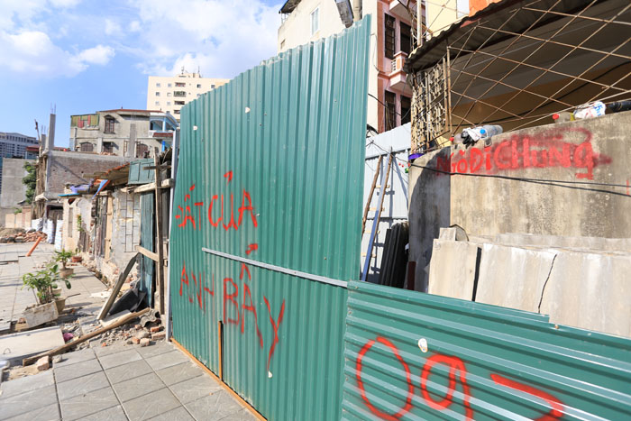 Ảnh: Nhà kỳ dị trên “con đường đắt nhất hành tinh” ở HN - 11