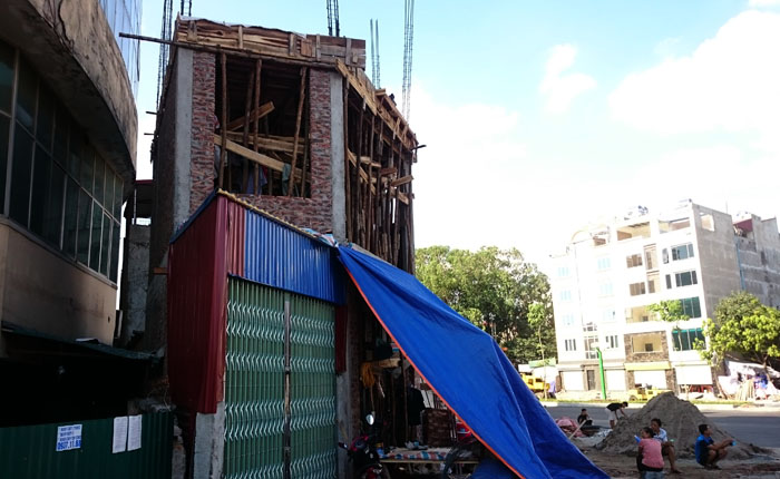 Ảnh: Nhà kỳ dị trên “con đường đắt nhất hành tinh” ở HN - 8