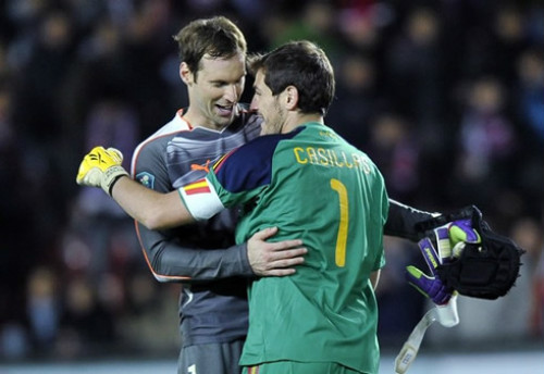 Cech và Casillas: Sinh nhật buồn của 2 thủ môn vĩ đại - 1