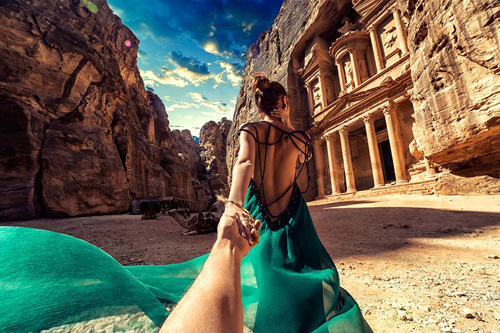 Ghen tị với cặp đôi nắm tay nhau đi khắp thế giới - 11