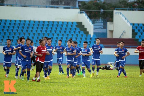 Công Phượng, Văn Toàn quyết ghi bàn vào lưới U23 Myanmar - 1