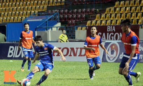 Công Phượng, Văn Toàn quyết ghi bàn vào lưới U23 Myanmar - 8