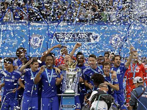 Chelsea "mở tiệc" ăn mừng chức vô địch - 12