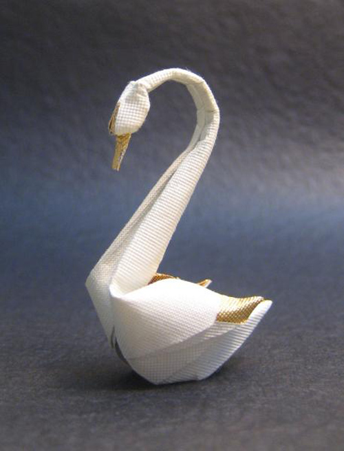 Gặp 8X Việt với tài gấp giấy “không thể tin nổi“ - 8