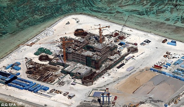 Báo Úc: TQ đã chuyển vũ khí lên đảo nhân tạo phi pháp - 3