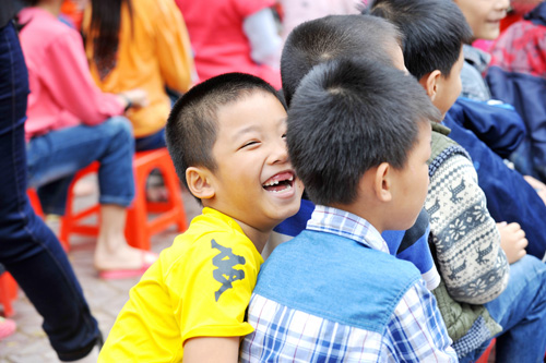 Nụ cười hồn nhiên của trẻ em vùng nông thôn - 6