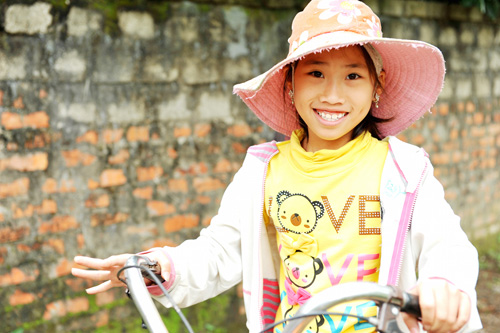Nụ cười hồn nhiên của trẻ em vùng nông thôn - 10