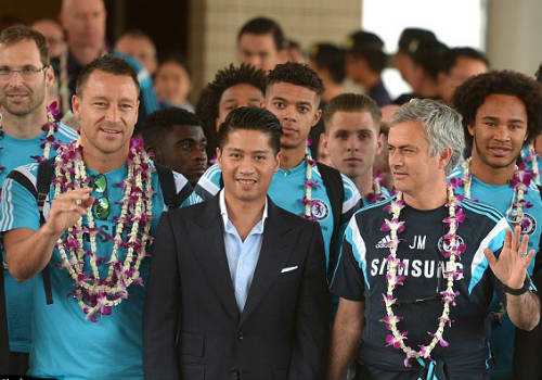 Thầy trò Mourinho gây sốt tại Thái Lan - 2