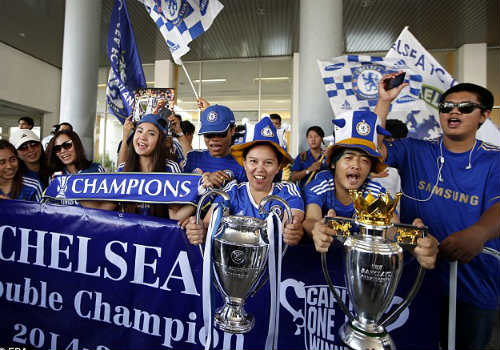Thầy trò Mourinho gây sốt tại Thái Lan - 8