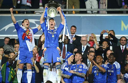 Gary Cahill: Cầu thủ may mắn nhất trong lịch sử NHA - 3