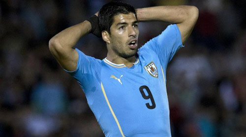 Uruguay thừa cơ FIFA hỗn loạn để "giải cứu" Suarez - 1
