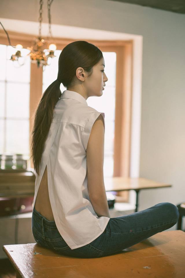 Diện áo sơ mi sành điệu như thiếu nữ Hàn - 5