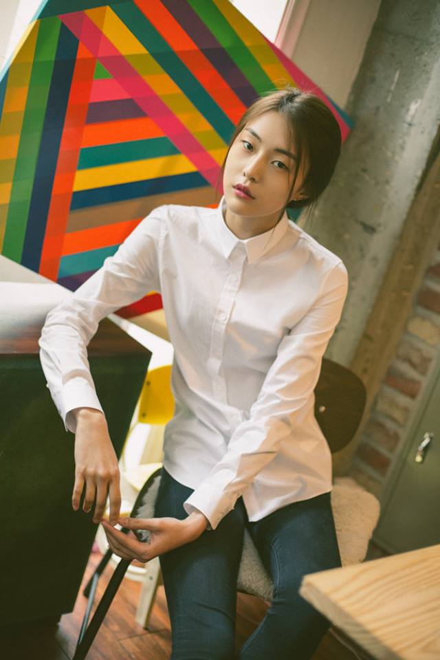 Diện áo sơ mi sành điệu như thiếu nữ Hàn - 11