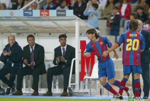 Messi – Người viết lại lịch sử của Barca và Real - 1
