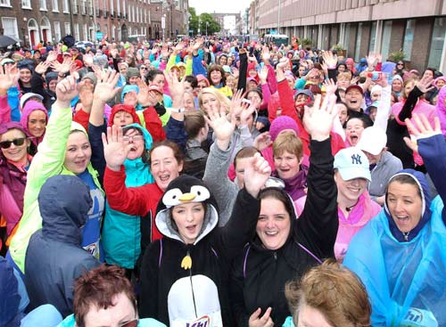 Giải marathon có số lượng thí sinh nữ "khổng lồ" - 2