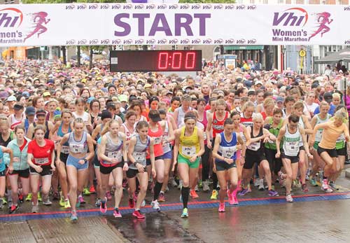 Giải marathon có số lượng thí sinh nữ "khổng lồ" - 11