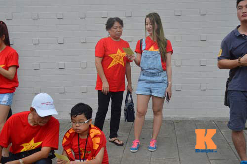 Nữ du học sinh Việt “cháy” hết mình vì U23 VN - 5