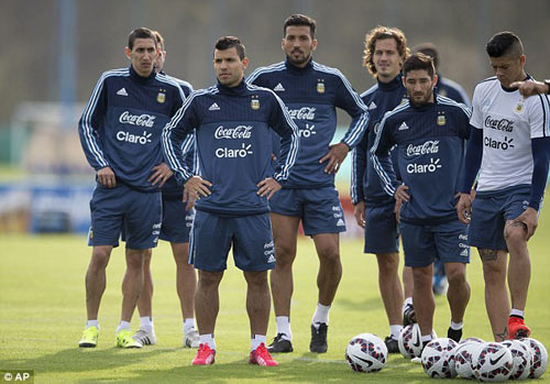 Copa America hội quân: Sao NHA  ào ạt đổ bộ Nam Mỹ - 1