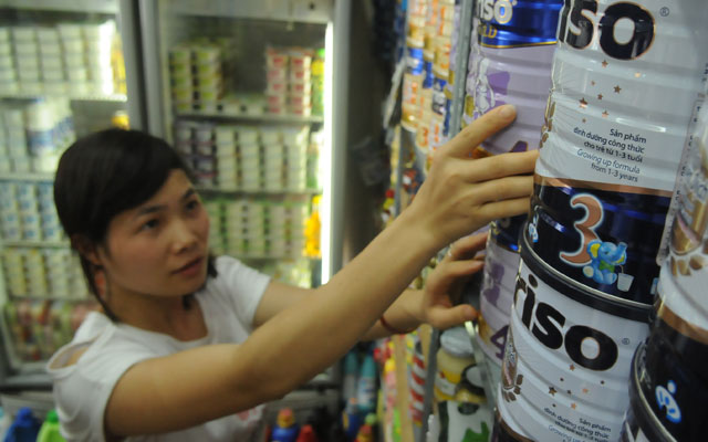 Giá sữa ở Việt Nam vẫn cao hơn các nước - 1