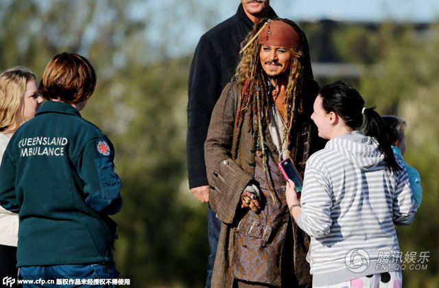 Lộ ảnh Johny Depp trên trường quay Cướp biển Caribean 5 - 1
