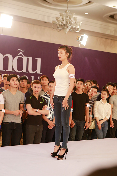 VNTM: Thiếu nữ cao 1m90 được đặc cách ở vòng sơ khảo - 7