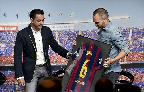 Họp báo chia tay Barca, Xavi đẫm lệ - 4