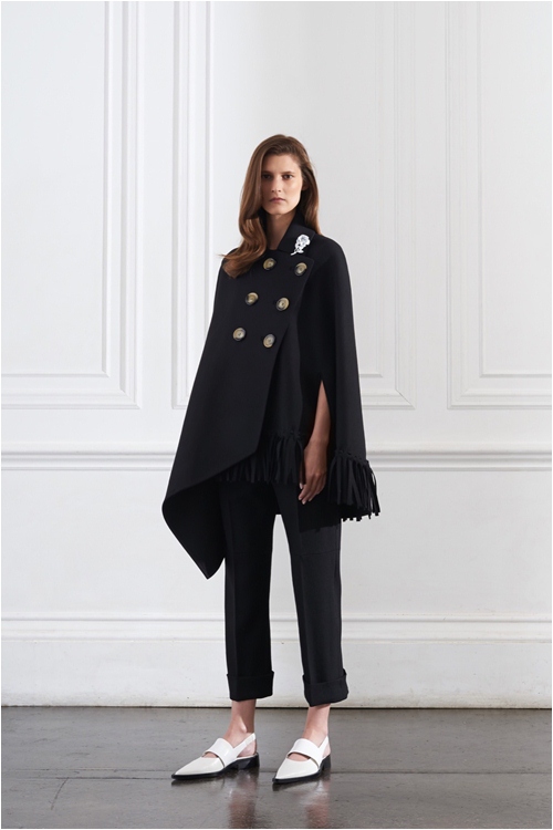 Victoria Beckham: Nét thanh lịch toát ra từ hơi thở - 2