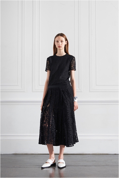 Victoria Beckham: Nét thanh lịch toát ra từ hơi thở - 8