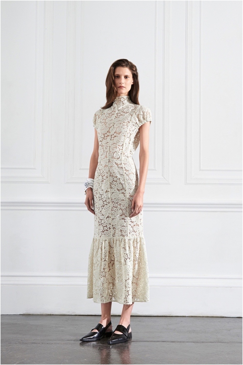 Victoria Beckham: Nét thanh lịch toát ra từ hơi thở - 9