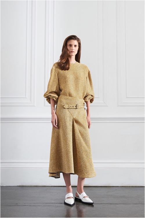 Victoria Beckham: Nét thanh lịch toát ra từ hơi thở - 17