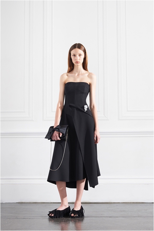 Victoria Beckham: Nét thanh lịch toát ra từ hơi thở - 13