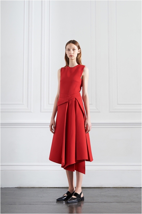 Victoria Beckham: Nét thanh lịch toát ra từ hơi thở - 2