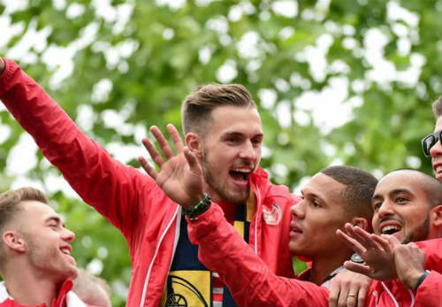 Tin HOT tối 6/6: MU hết hy vọng mua Bale - 2