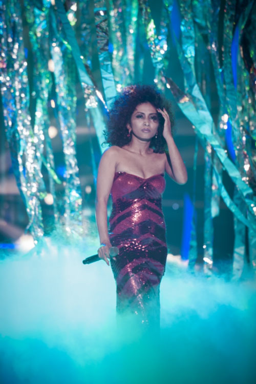 Ái Phương “ẵm” 100 triệu nhờ hát cải lương - 11