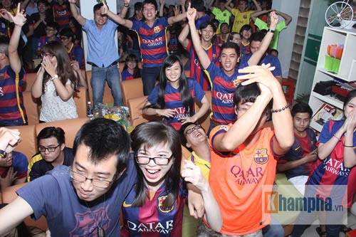 Fan Việt lạc giọng vì cú ăn 3 huyền diệu của Barca - 1