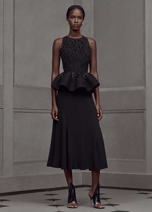 Dự tiệc doanh nhân, hãy mặc Balenciaga! - 7