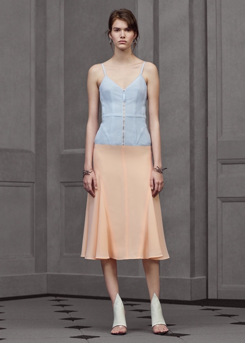 Dự tiệc doanh nhân, hãy mặc Balenciaga! - 4