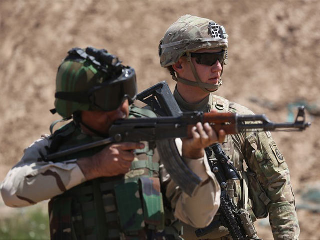 Mỹ toan tính gì khi đưa thêm 450 quân tới Iraq? - 1