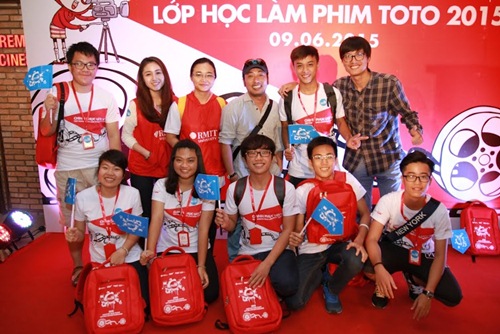 /Uploaded/phamhuuthanh/2015_06_11/ALMZ1433992624-team-nguyen-quang-dung.jpg Hiếu Nguyễn, Kathy Uyên mặc "đồ đôi" đi dạy làm phim - 8