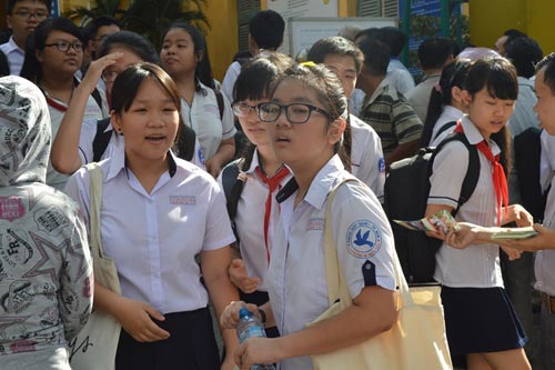 Thi vào lớp 10: Nhiều học sinh tự tin 8 điểm môn Ngoại ngữ - 5