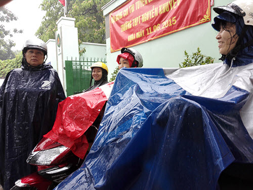 Thi vào lớp 10 môn Toán ở TP.HCM: Đại số dễ, hình học lắt léo - 3