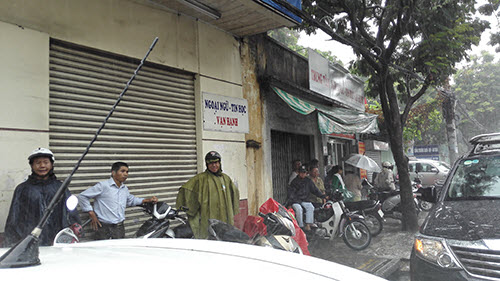 Thi vào lớp 10 môn Toán ở TP.HCM: Đại số dễ, hình học lắt léo - 6