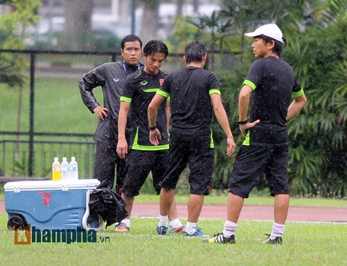 U23 VN bí mật “luyện công” chờ đấu Myanmar - 2