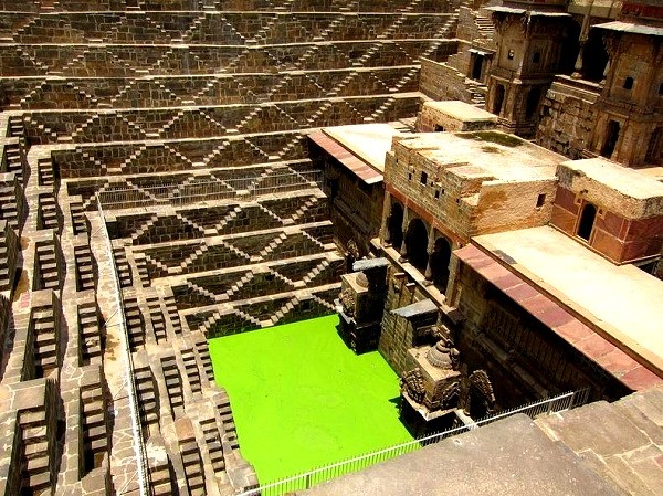 5 địa điểm khó tin tồn tại trên Trái Đất - 11