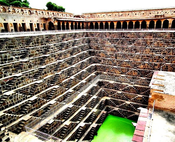 5 địa điểm khó tin tồn tại trên Trái Đất - 9