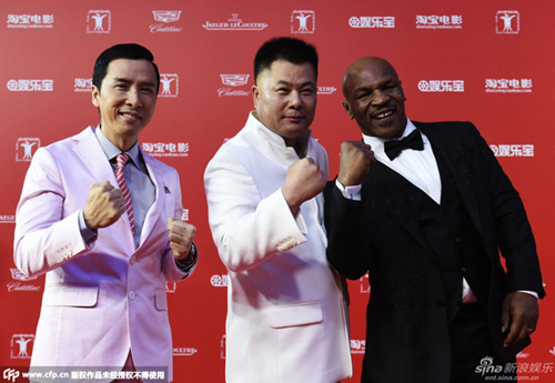 Khoe ngực khủng, Liễu Nham "soán ngôi" Phạm Băng Băng - 9