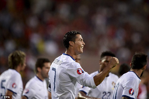 Ronaldo ngây ngất với cú hat-trick cùng ĐT BĐN - 2