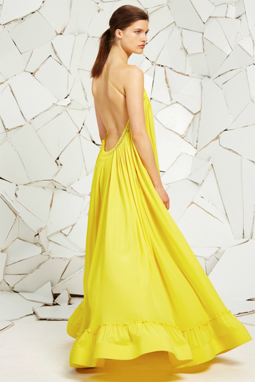 Những cô gái mang quyền lực mềm từ sự nữ tính - 5