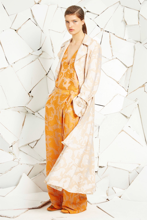 Những cô gái mang quyền lực mềm từ sự nữ tính - 15