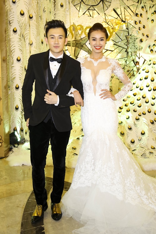 Dương Triệu Vũ và Lan Ngọc "kết hôn" trên sàn diễn - 3